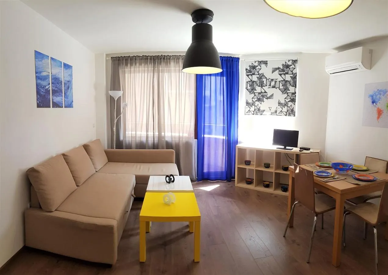 Apartment Number 5 Varna